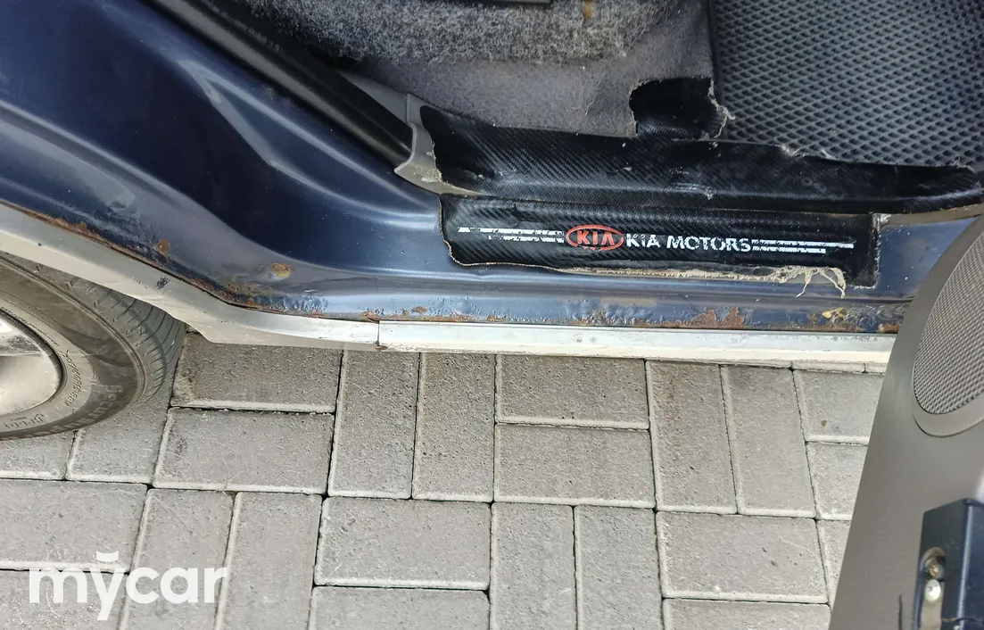 Kia Carens 2002