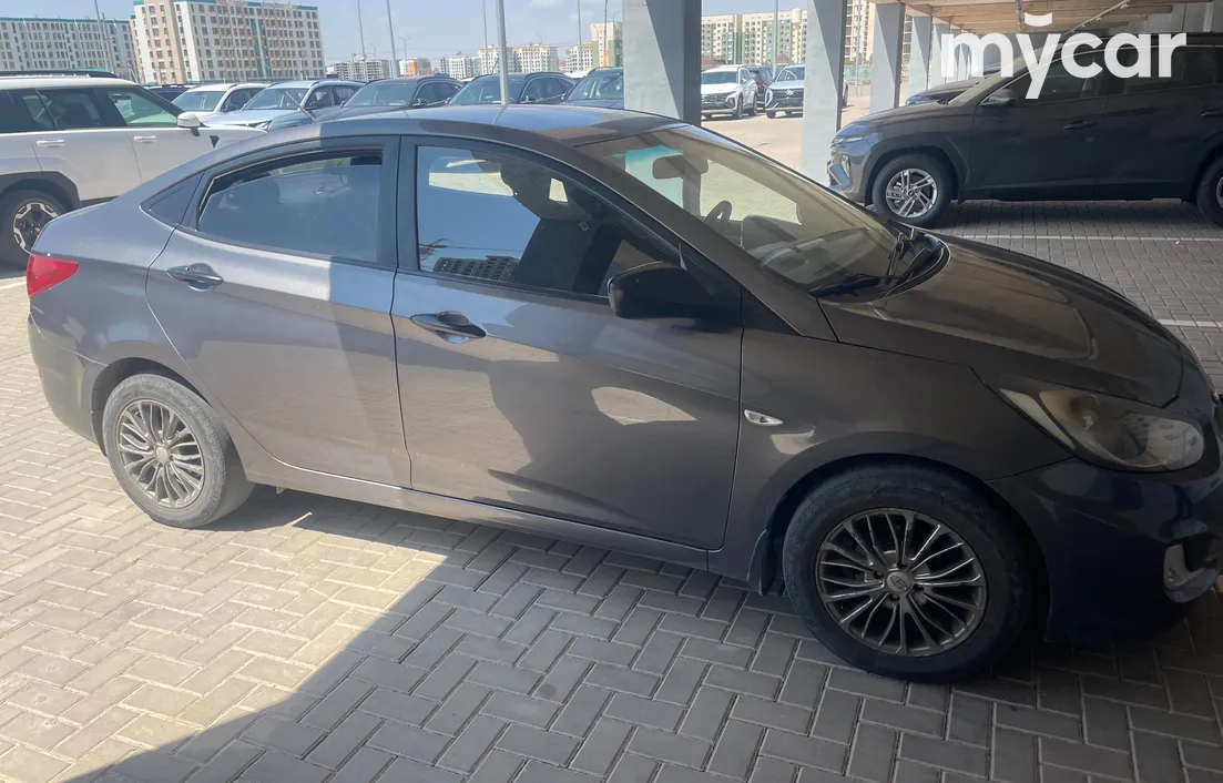 Hyundai Accent 2014