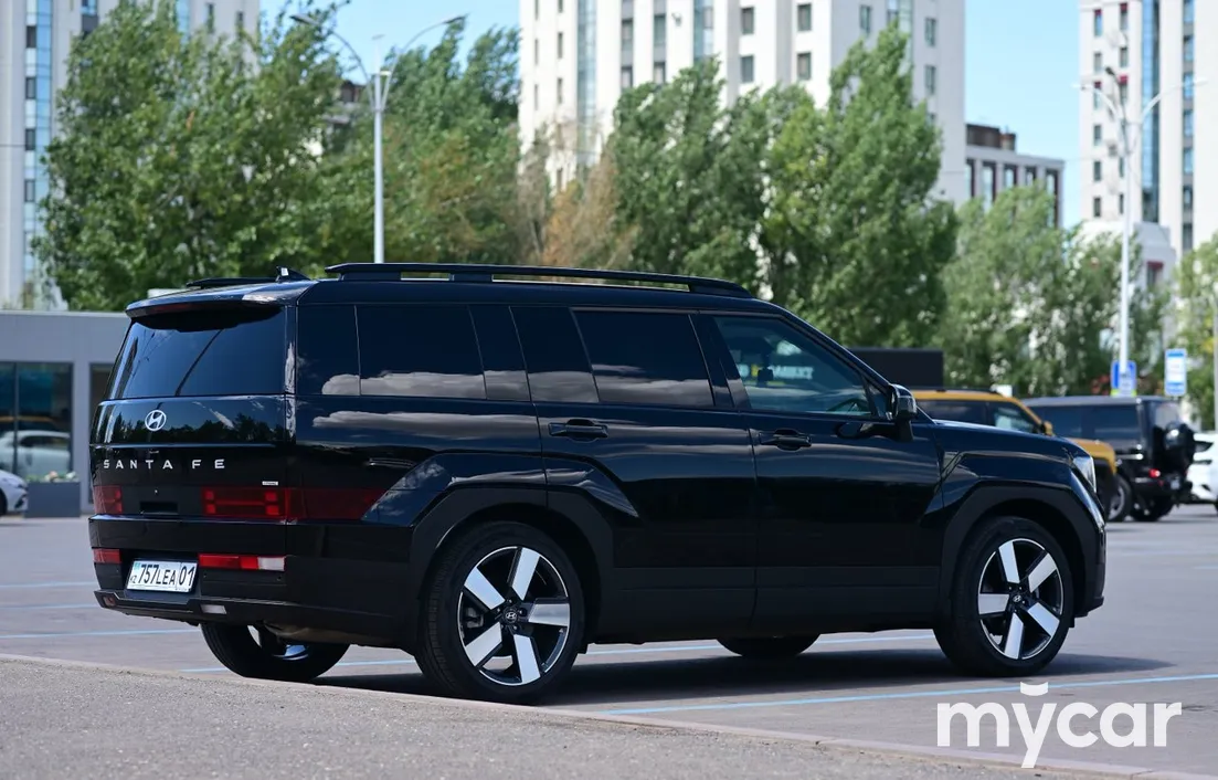 Hyundai Santa Fe 2025
