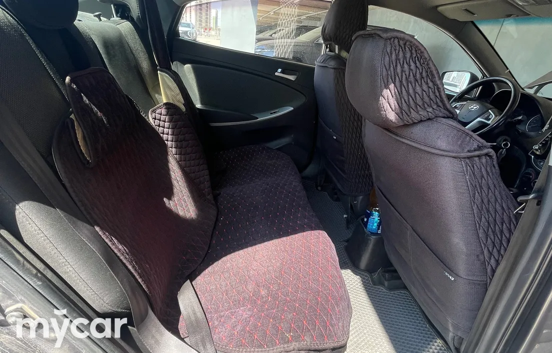 Hyundai Accent 2014