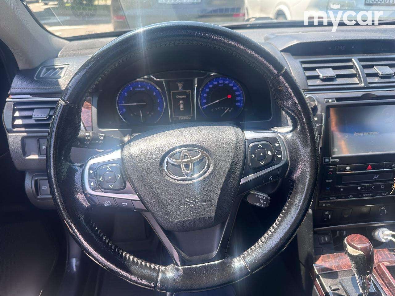 Toyota Camry 2014