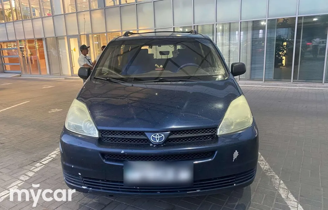 Toyota Sienna 2004