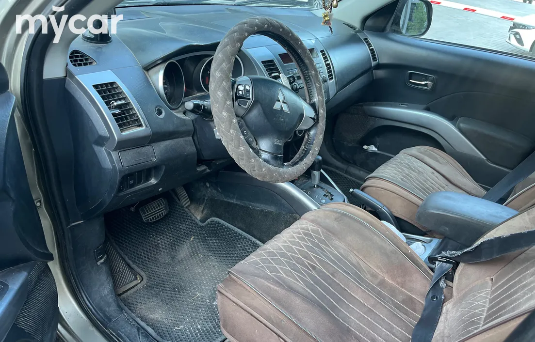 Mitsubishi Outlander 2008