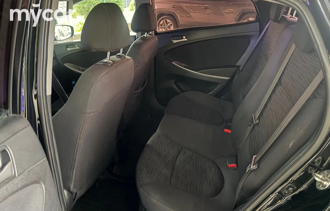 Hyundai Solaris 2015