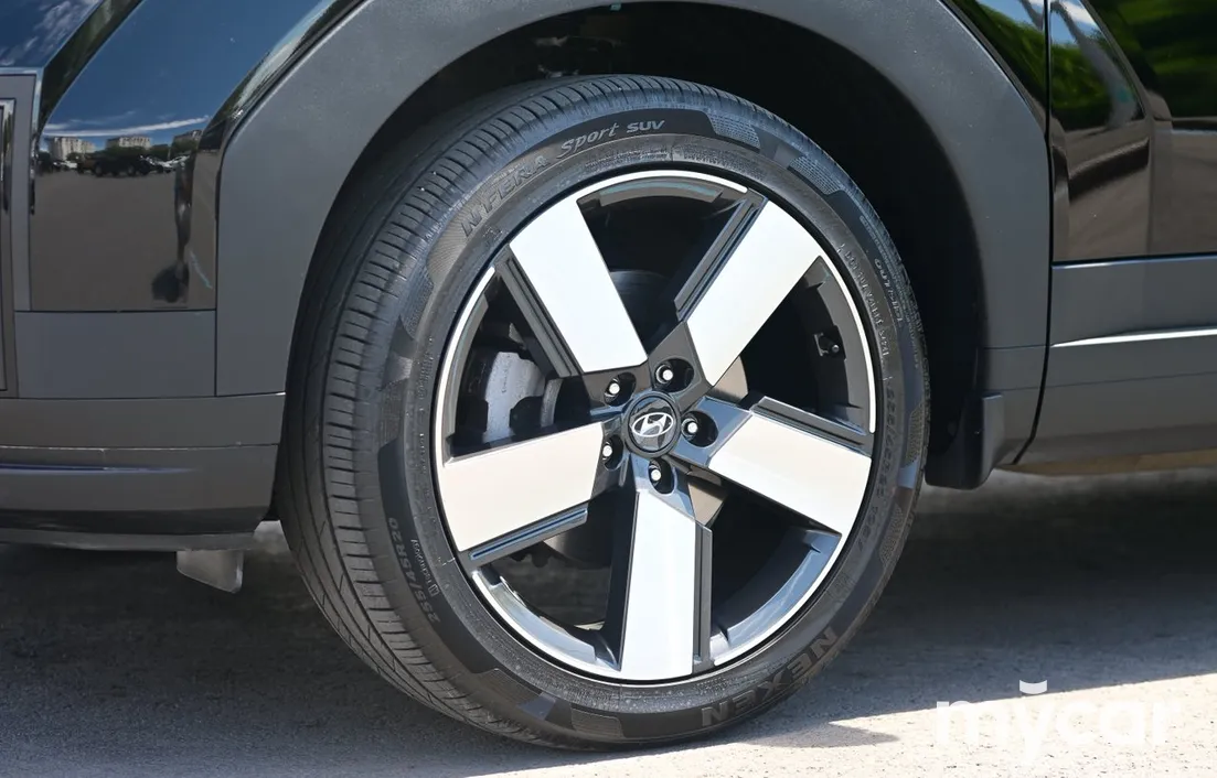 Hyundai Santa Fe 2025