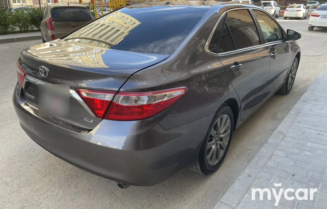 Toyota Camry 2017