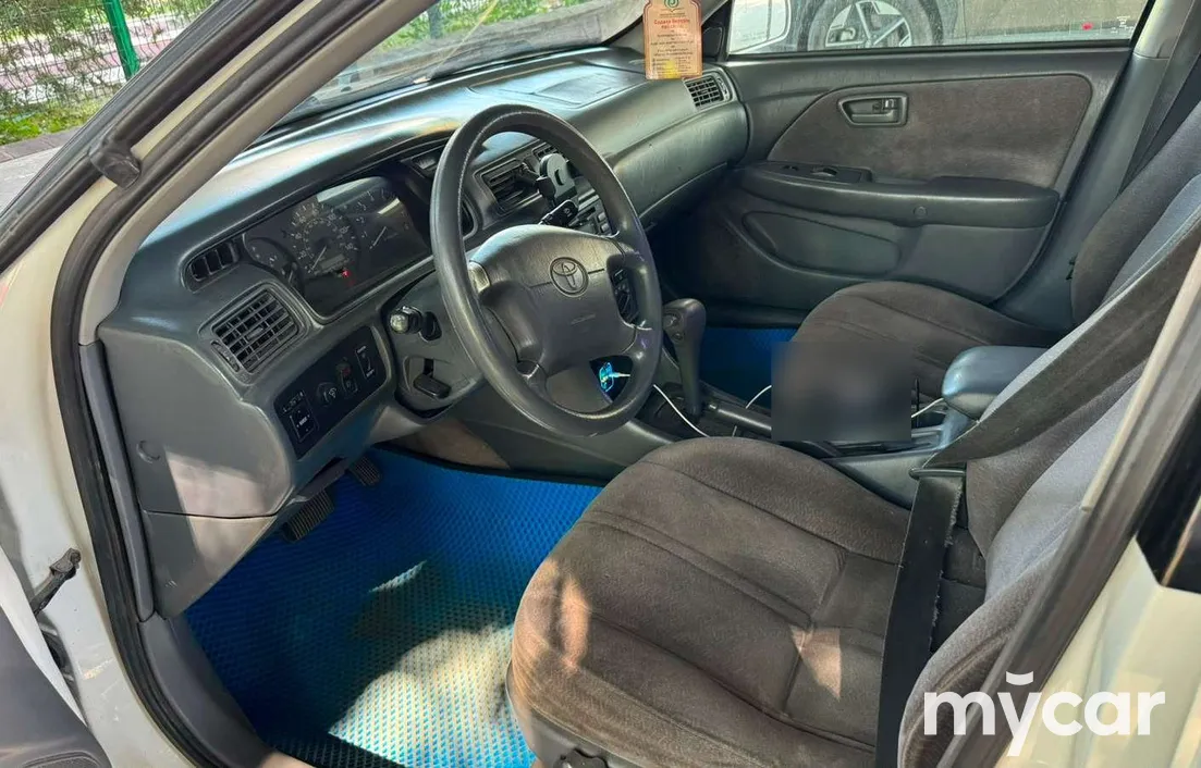 Toyota Camry 1998