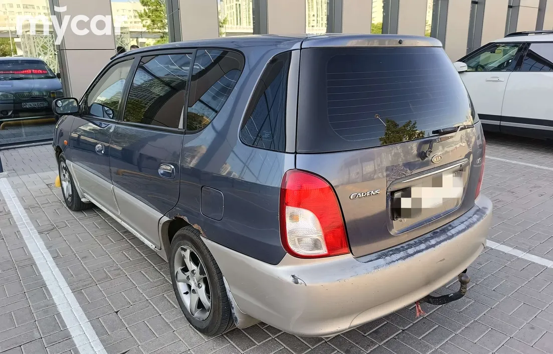 Kia Carens 2002