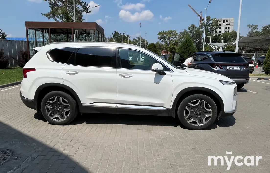Hyundai Santa Fe 2023