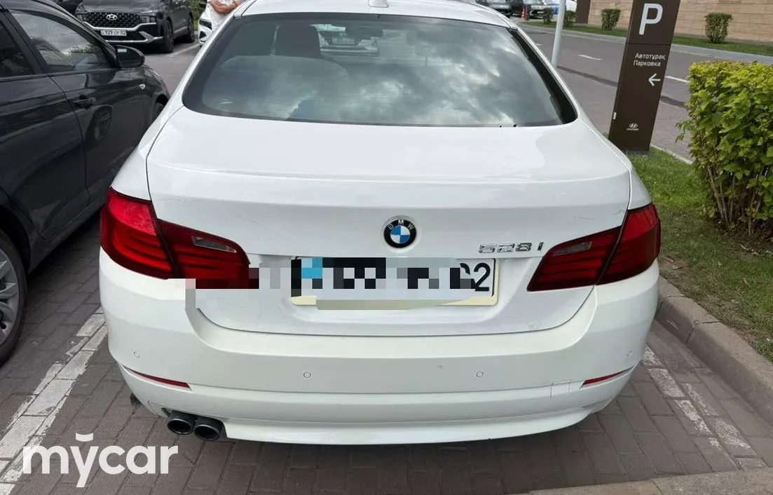 BMW 5 серия 2010