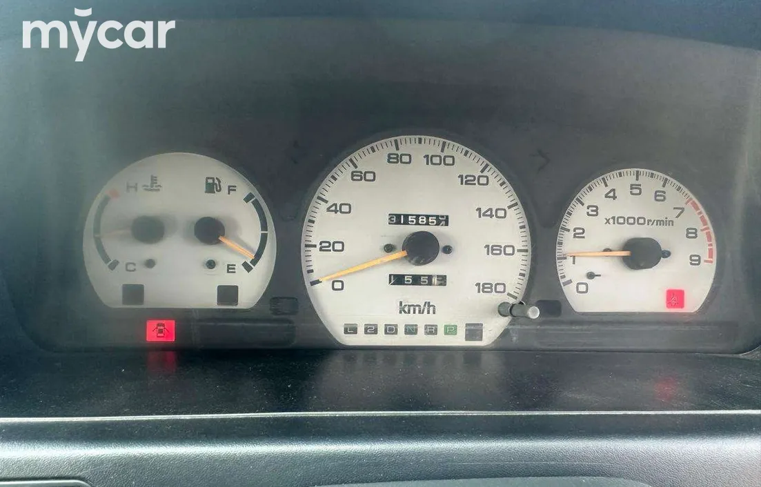 Mitsubishi RVR 1996