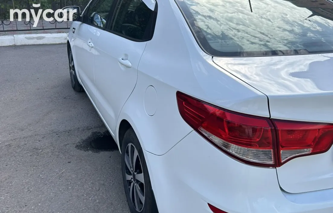 Kia Rio 2015