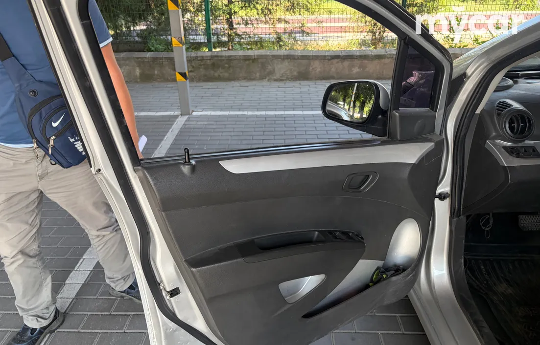 Chevrolet Spark 2012