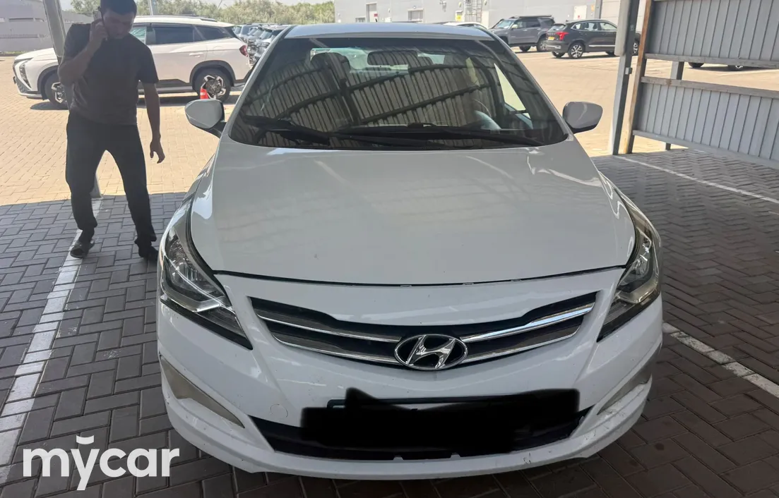 Hyundai Accent 2015
