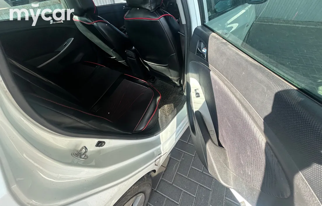 Hyundai Accent 2014