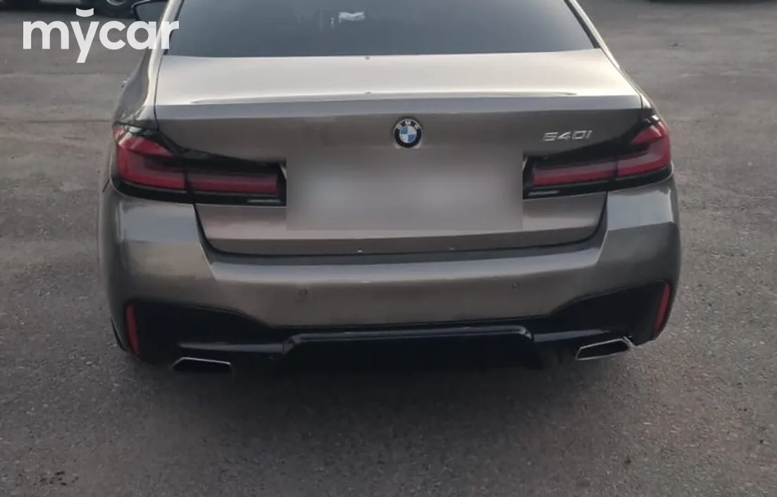 BMW 5 серия 2017