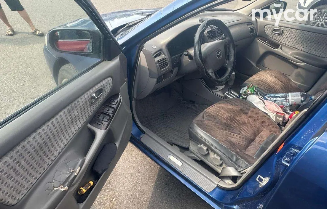 Mazda 626 2000