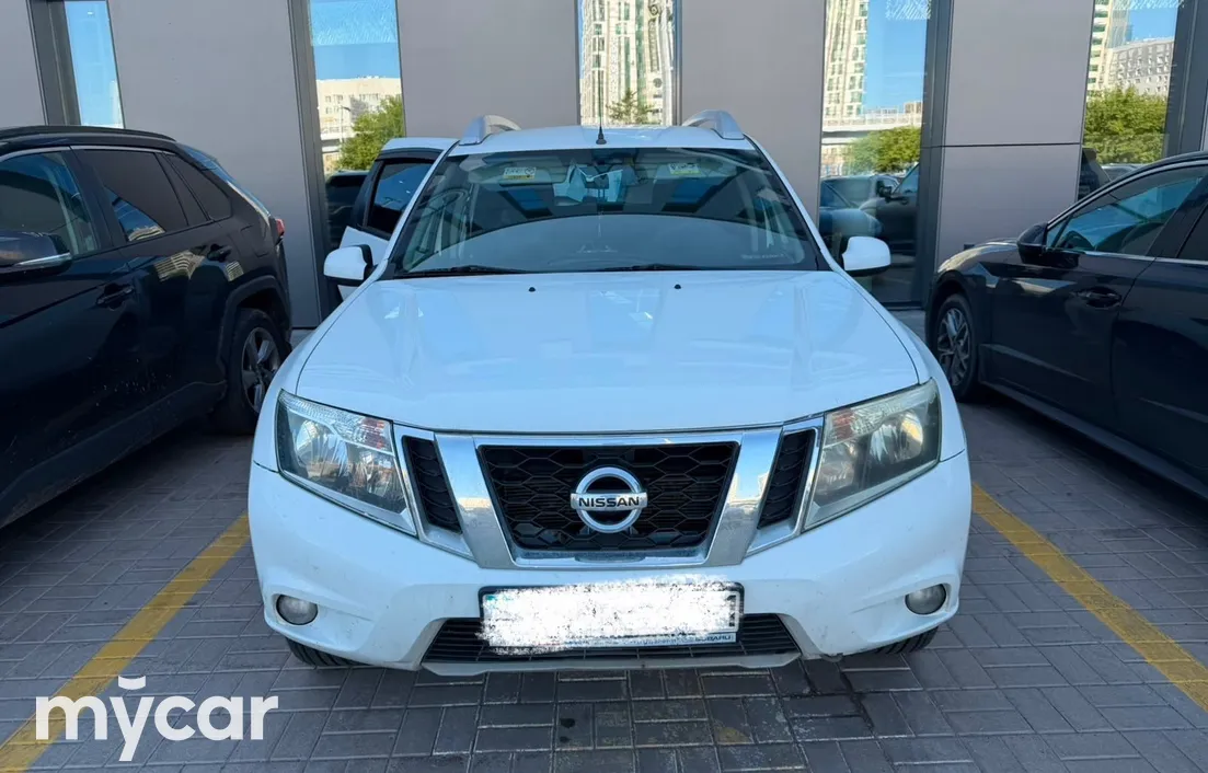 Nissan Terrano 2015