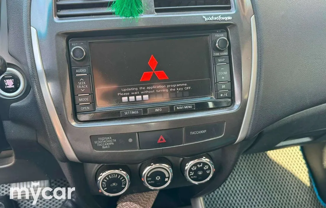 Mitsubishi ASX 2012
