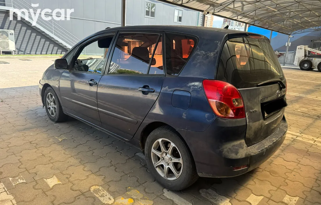 Toyota Corolla Verso 2001