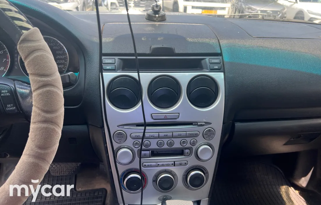 Mazda 6 2004