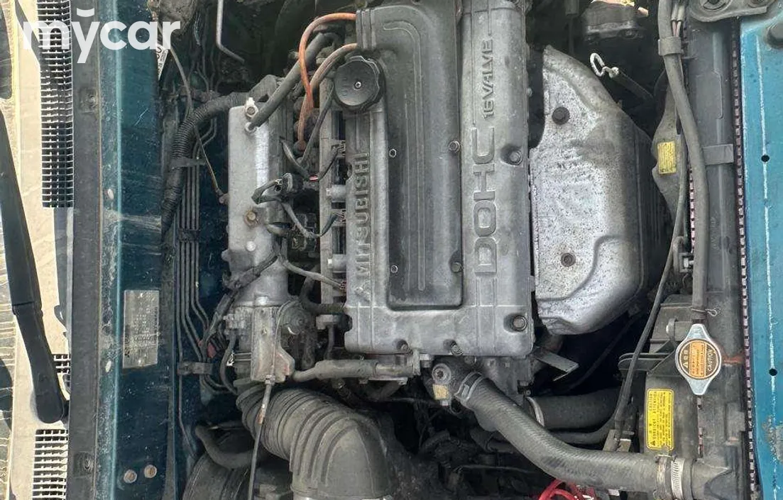 Mitsubishi RVR 1996