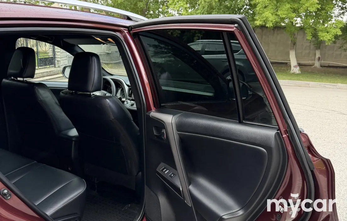 Toyota RAV4 2018