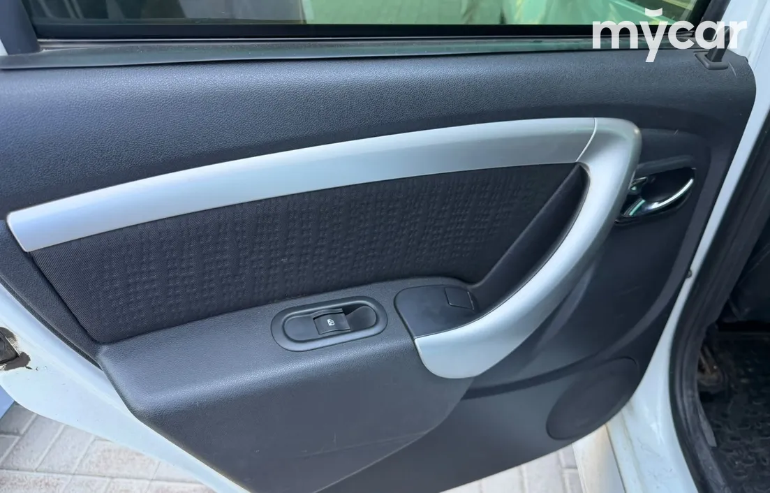 Nissan Terrano 2015