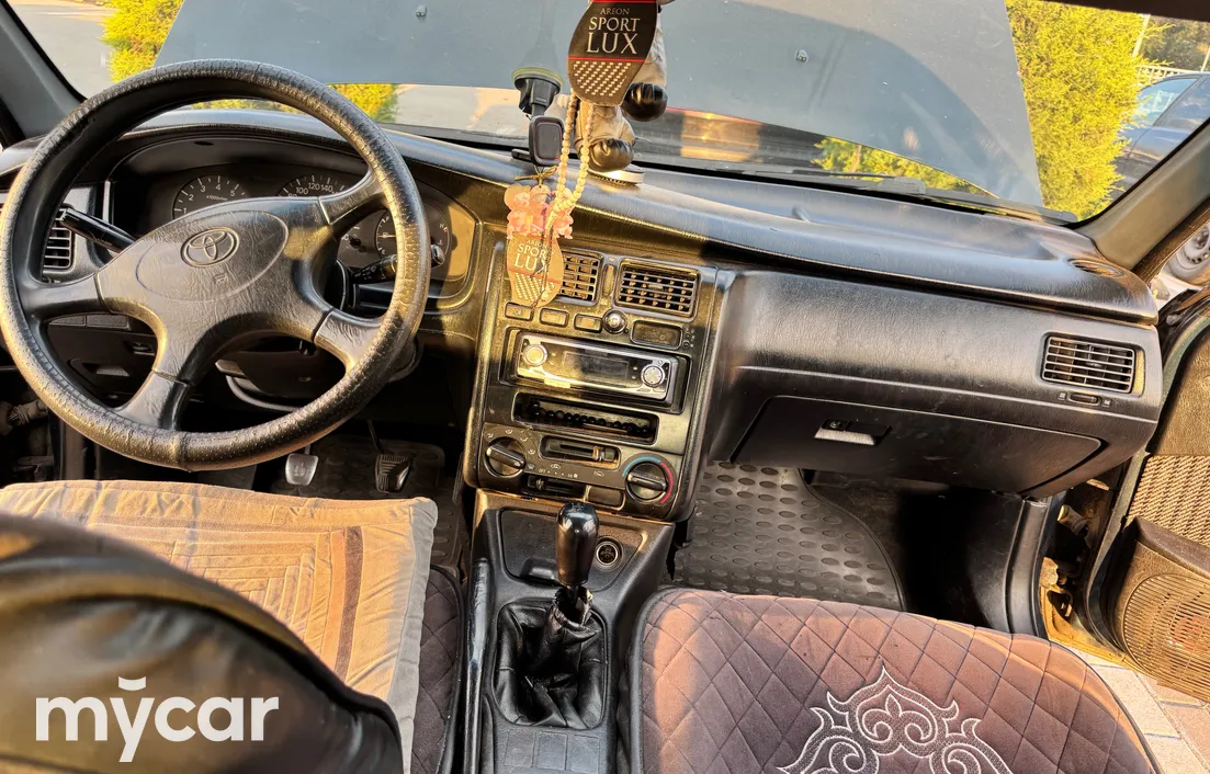 Toyota Carina 1992