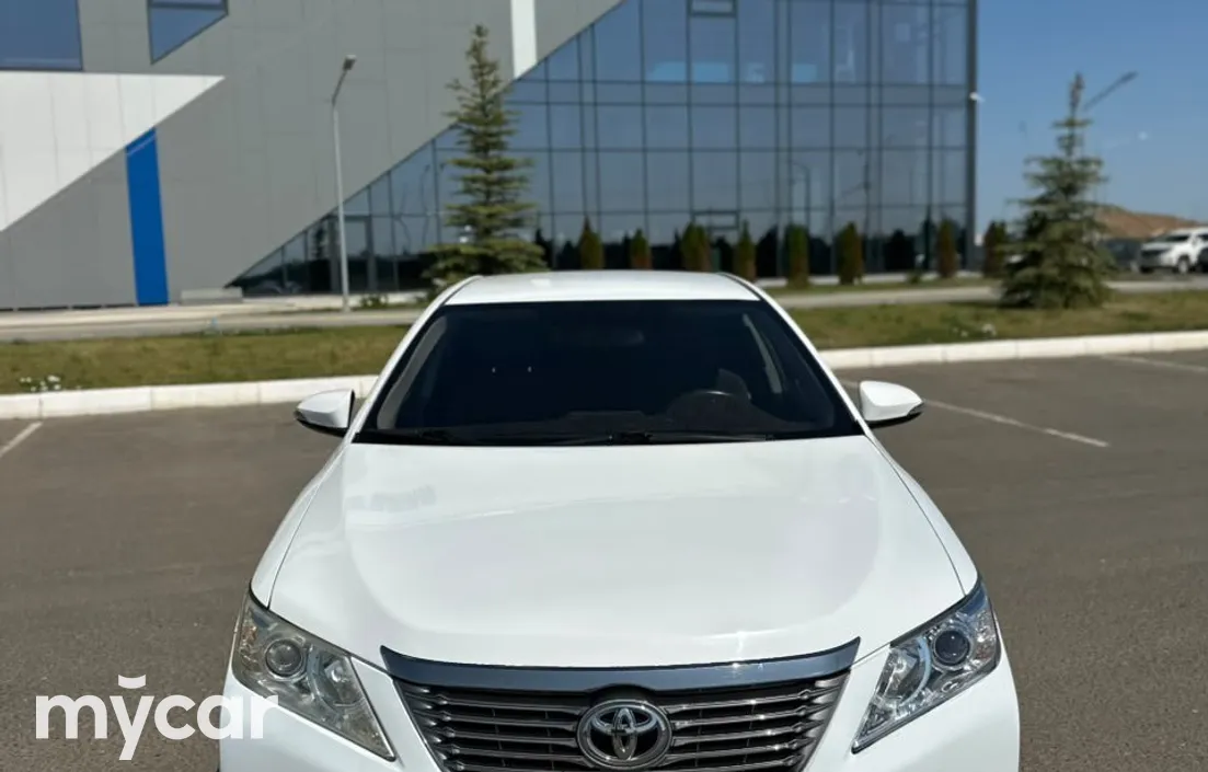 Toyota Camry 2013