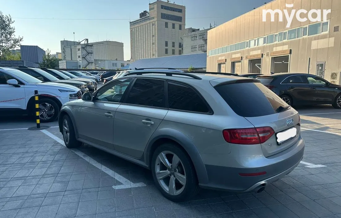 Audi A4 2014