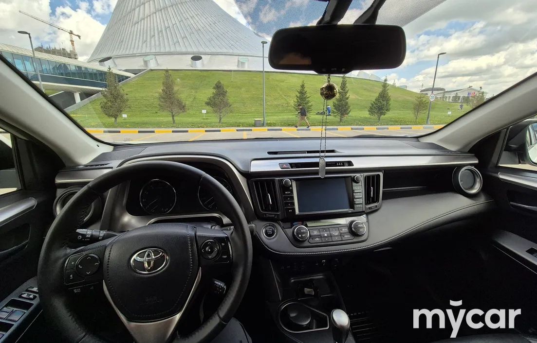 Toyota RAV4 2016
