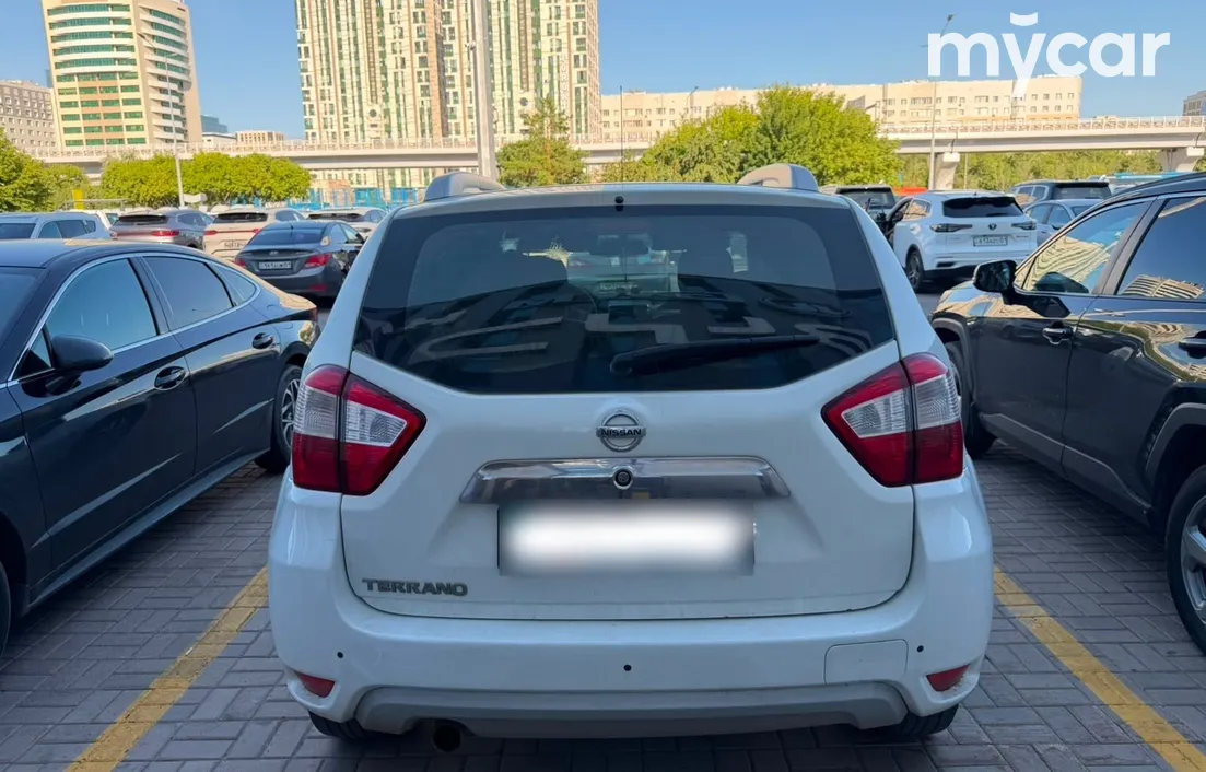 Nissan Terrano 2015