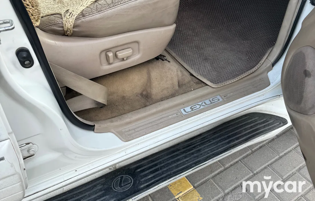 Lexus LX 1999