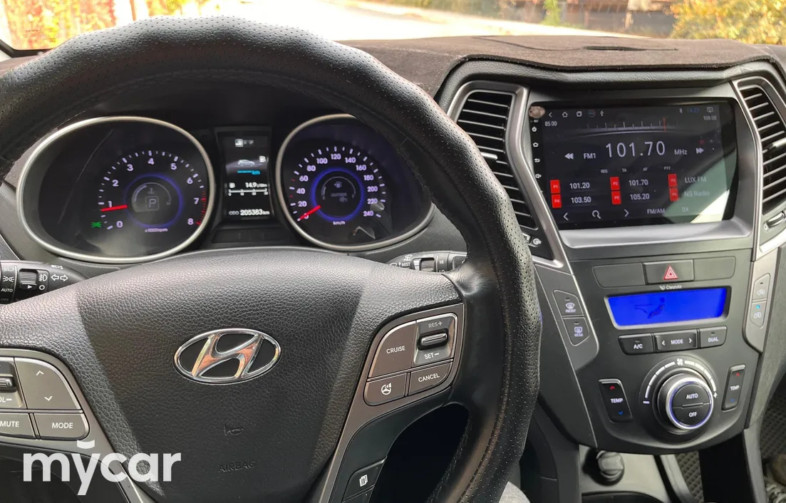 Hyundai Santa Fe 2013