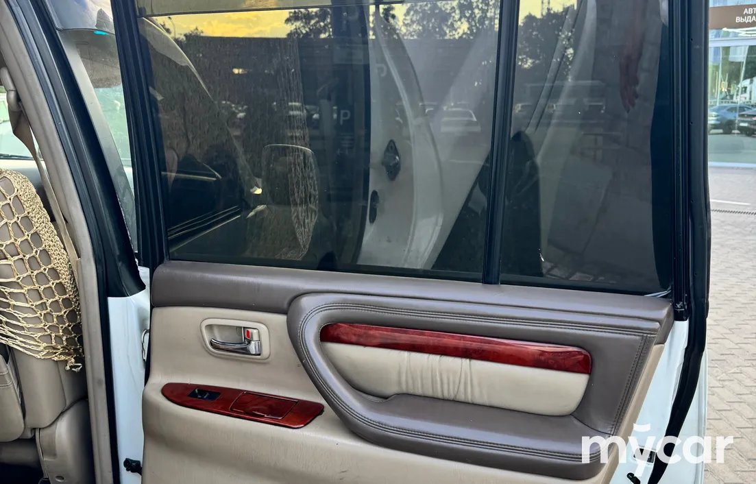 Lexus LX 1999