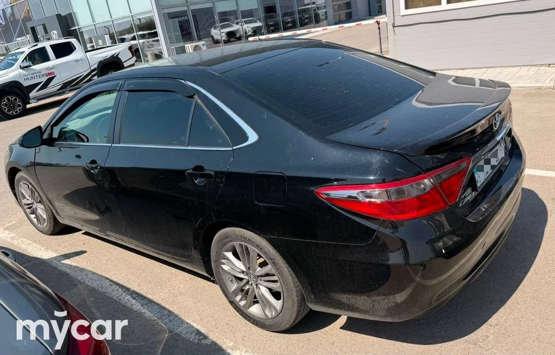 Toyota Camry 2016