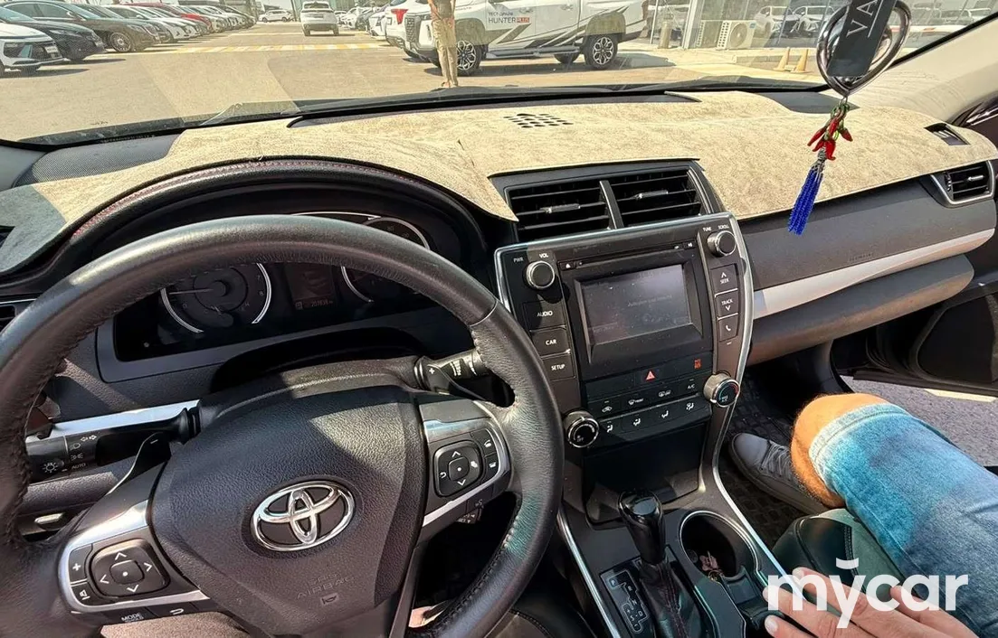 Toyota Camry 2016