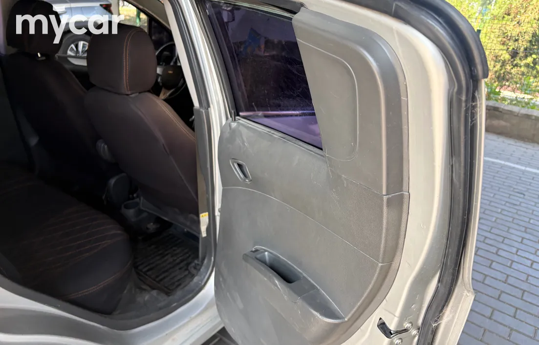 Chevrolet Spark 2012