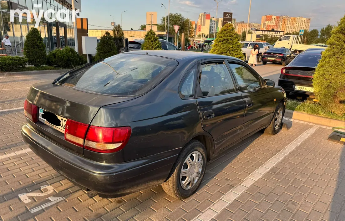Toyota Carina 1992