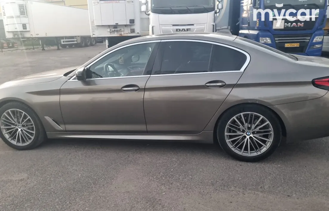 BMW 5 серия 2017