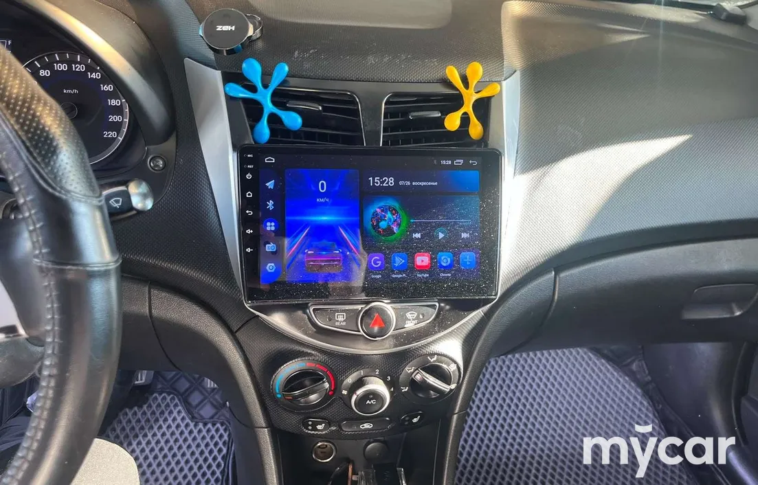 Hyundai Accent 2011