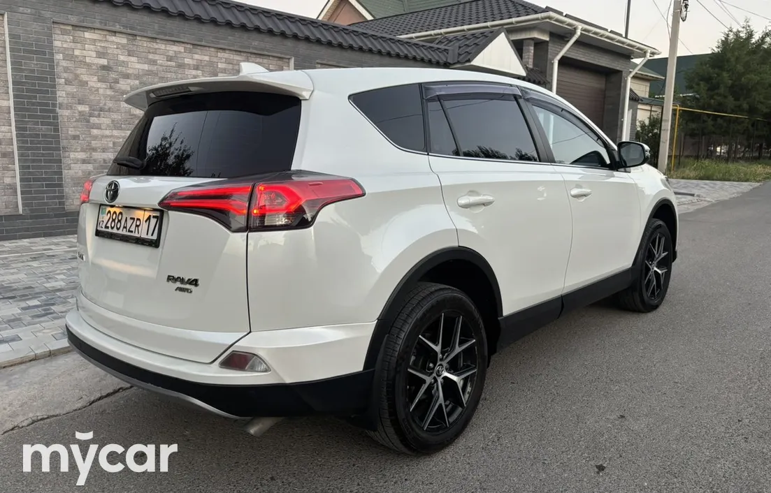 Toyota RAV4 2018