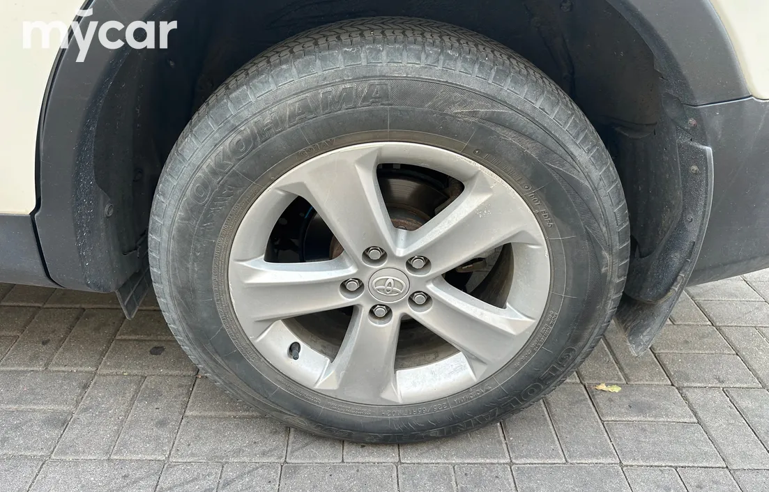 Toyota RAV4 2013