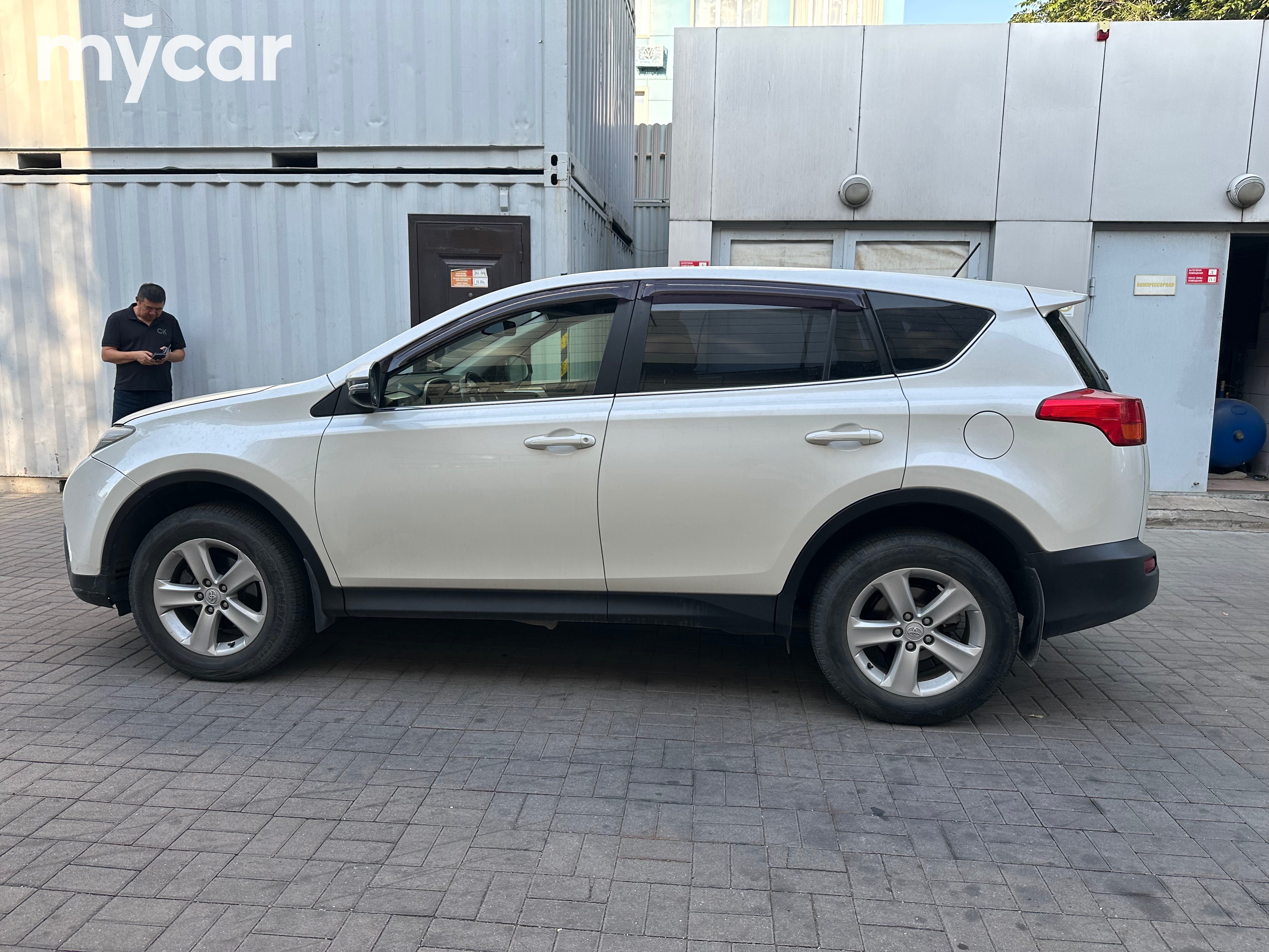 Toyota RAV4 2013