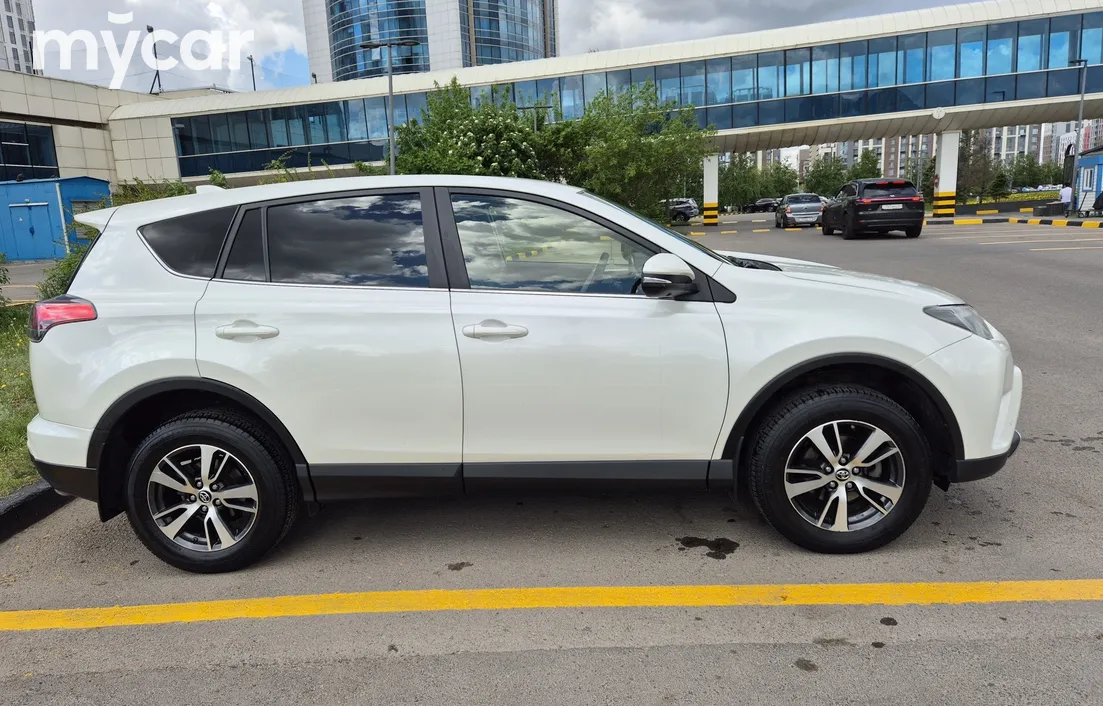 Toyota RAV4 2016
