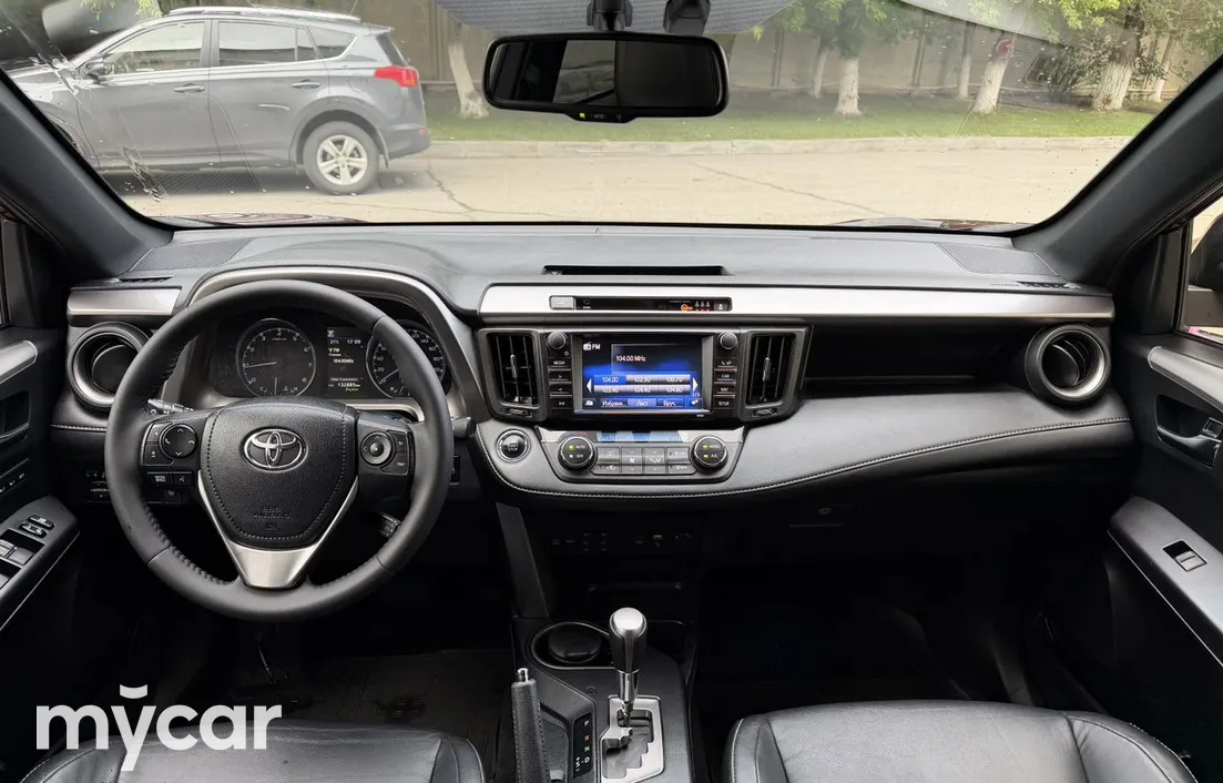 Toyota RAV4 2018