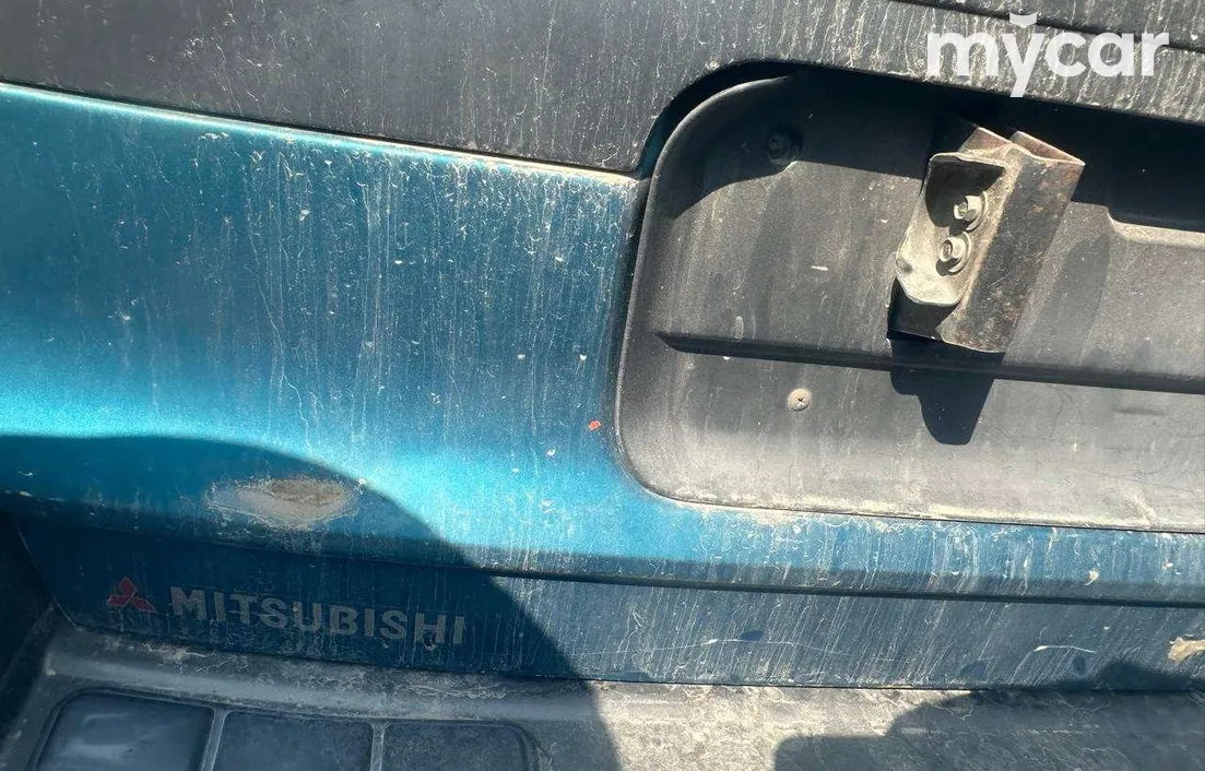 Mitsubishi RVR 1996