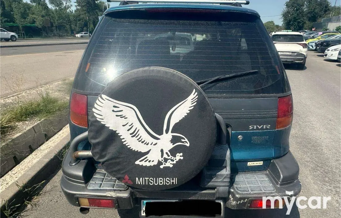 Mitsubishi RVR 1996