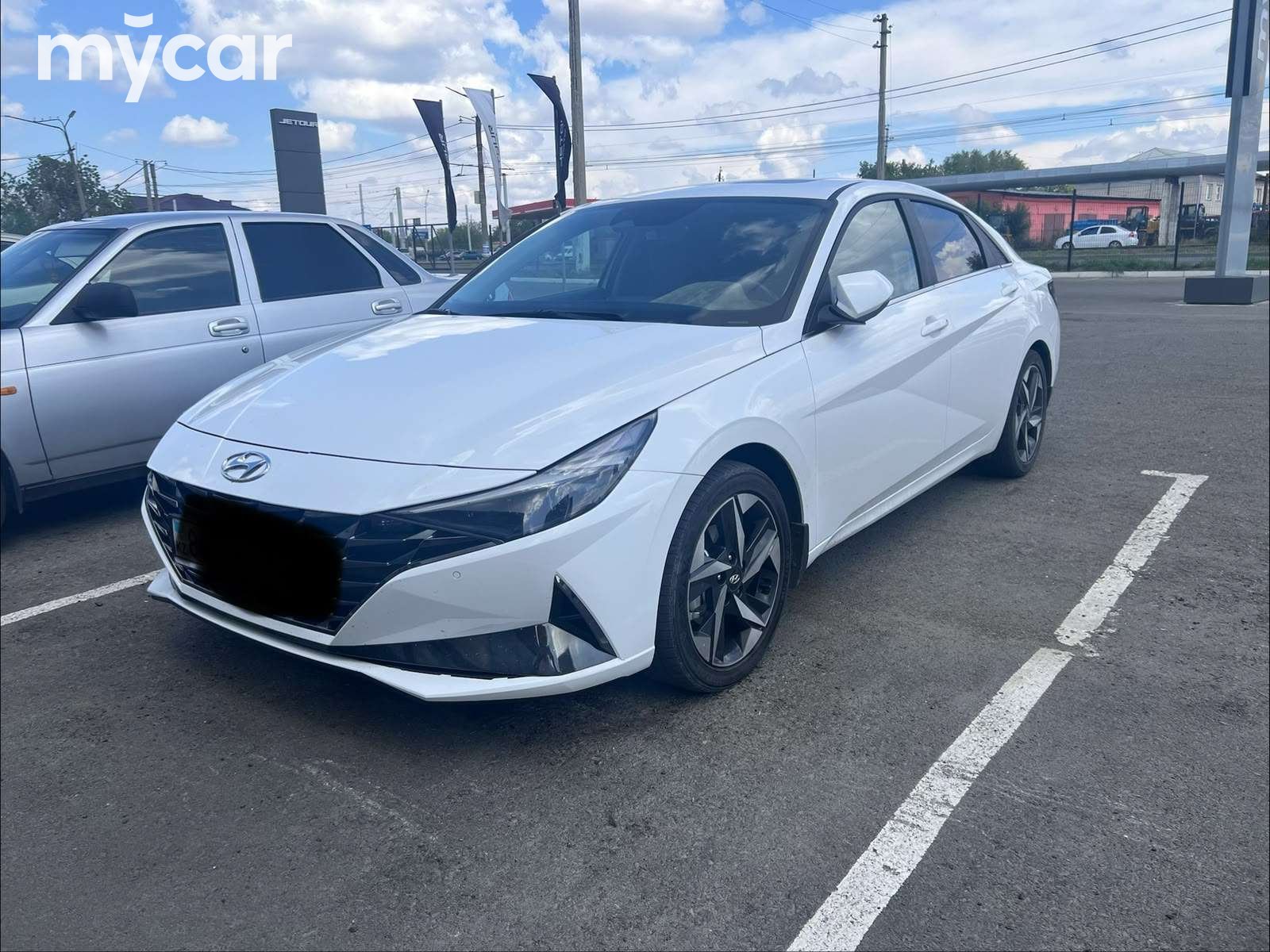 Hyundai Elantra 2023